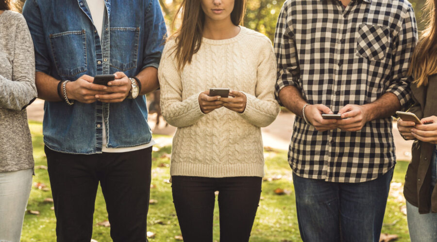 5 ways to curb smartphone use